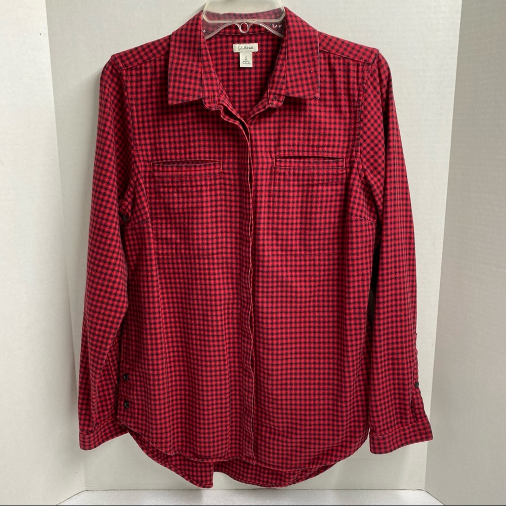 L.L. Bean women's button down Size small long sleeve red & black checked cotton